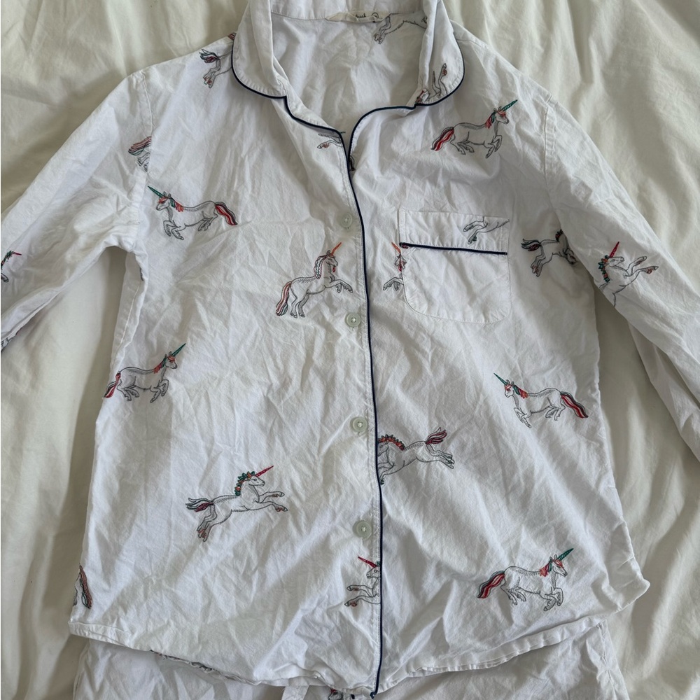Unicorn Embroidered White PrintFresh pajamas